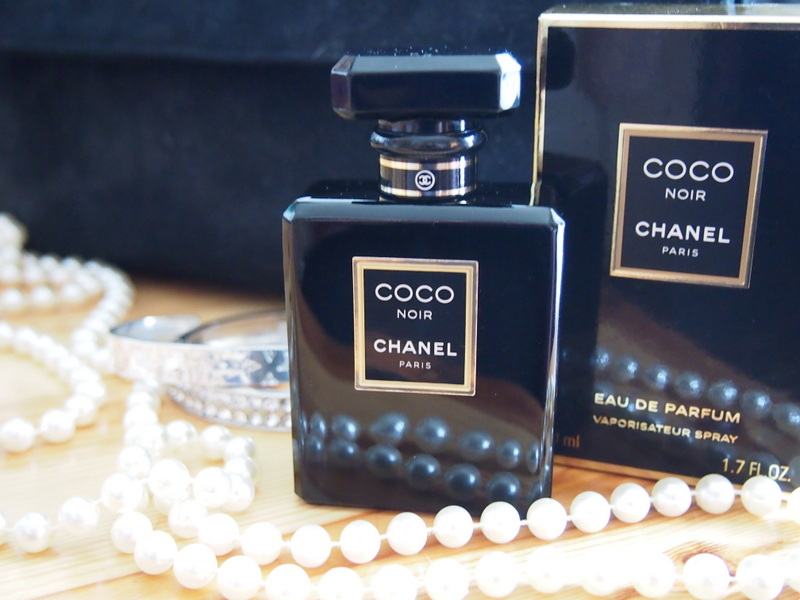 Can a flanker be as good as the original? Coco Noir fragrance review