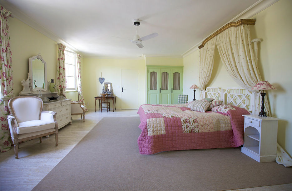 Clos des Roses Bedroom