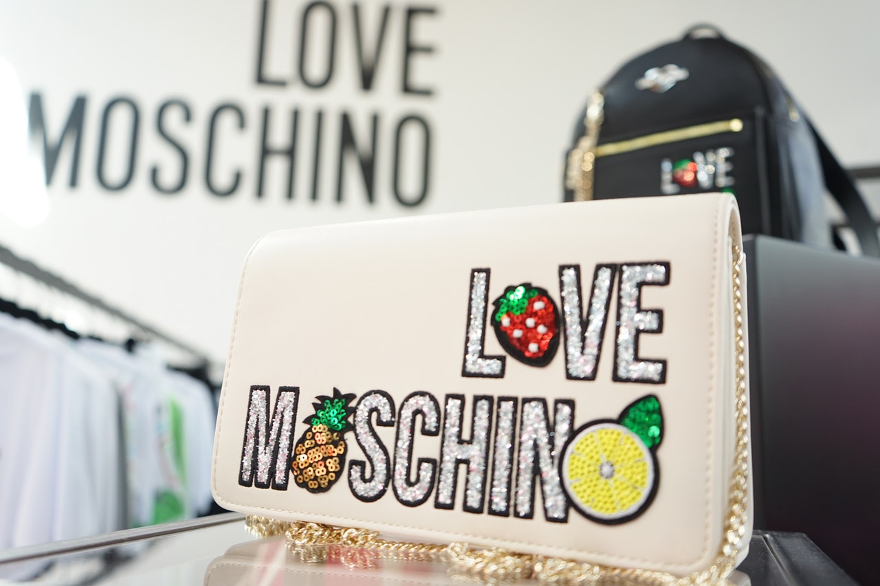is love moschino moschino